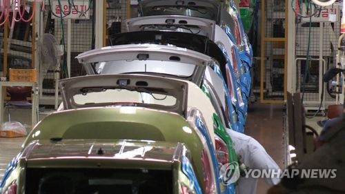 3월 생산·소비·투자 모두 늘어…6개월 만에 '트리플 증가'