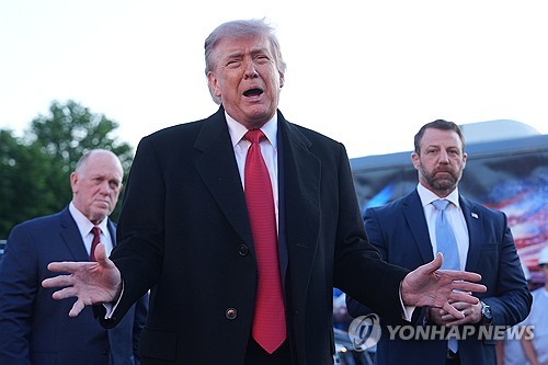 트럼프, '호르무즈 화재' 나무호 묻자 