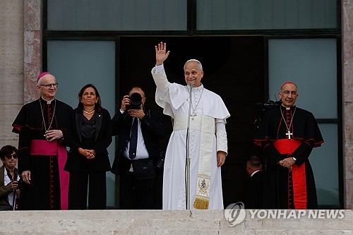 교황, AI 기술 경고…″전쟁과 신기술 관계, 비인간적으로 진화″