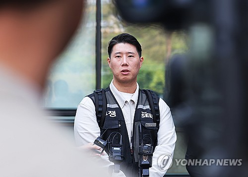 삼성 노조원들 '노조 교섭 중단' 가처분 신청 추진…