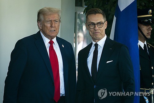 "러 핵무기 대응하려면…" 핀란드 대통령, '美 나토 필요성' 역설