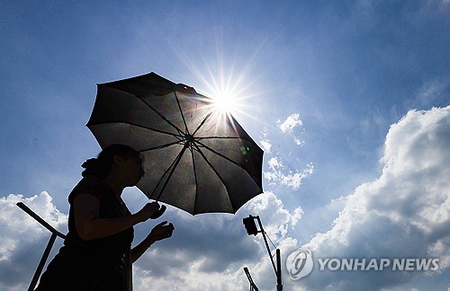 지방선거일 32도 올들어 최고 더위…내륙 오후 소나기