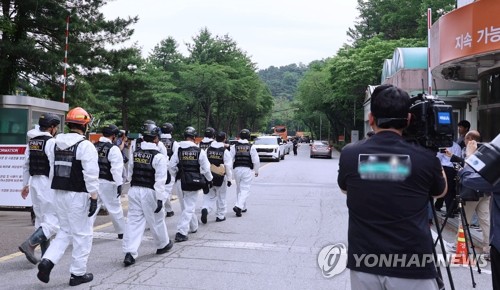 한화에어로 폭발 사망자 시신 5구 신원확인 완료…인도 예정