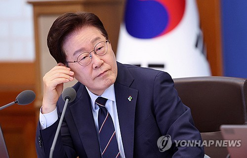 이 대통령, 플라톤 인용해 투표 독려…