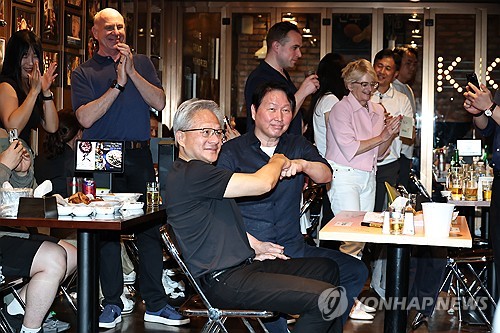 SK하이닉스, 엔비디아와 'AI 팩토리용 메모리' 파트너십
