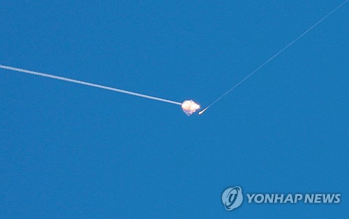 이란 "석유화학 단지 피격…이스라엘에 그대로 보복"