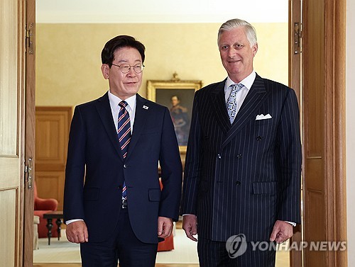 이 대통령, 벨기에 국왕 만나…'한반도 평화 정책' 지지 요청
