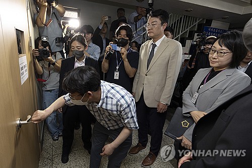 송파경찰서장에 이어…'투표용지 부족' 송파구 선관위원장 사임