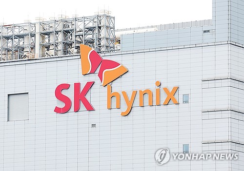 재계, 전사적 인공지능 도입 확산…SK하이닉스도 챗GPT 검토