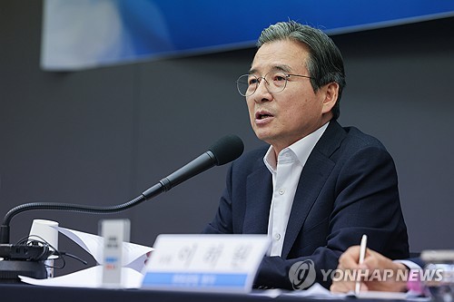김용범 "우리만의 팔란티어·앤두릴 키워야...韓방위산업, 새 신기원 시... - 뉴스 썸네일 이미지