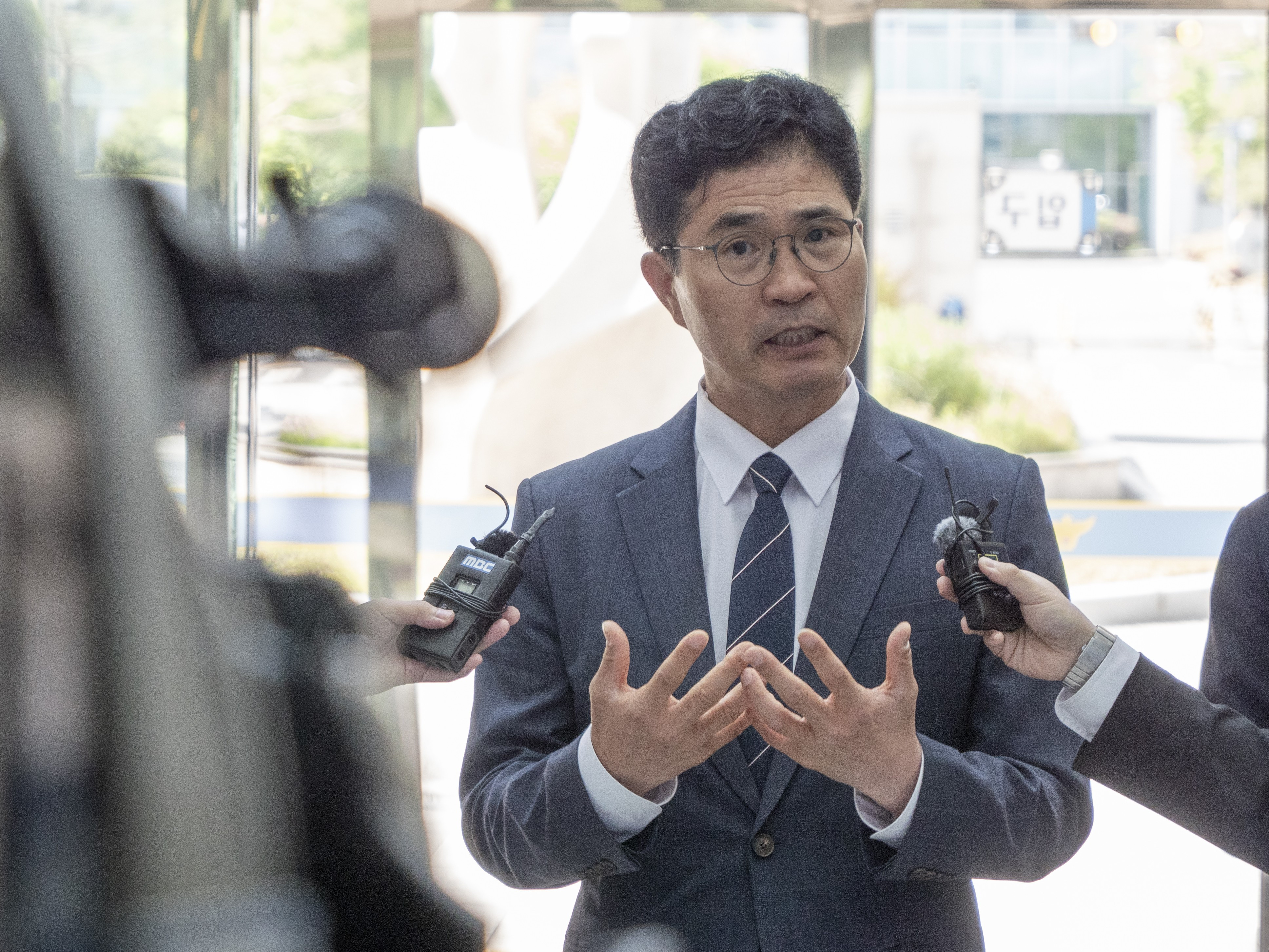 전북경찰, 전북지사 추가 소환 조율...'허위사실 유포 관련'