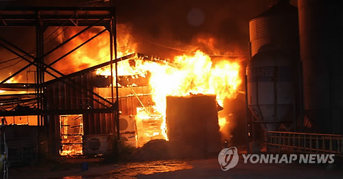 축사 화재, AI·로봇으로 잡는다...충남도, 방재시스템 개발 추진 - 뉴스 썸네일 이미지