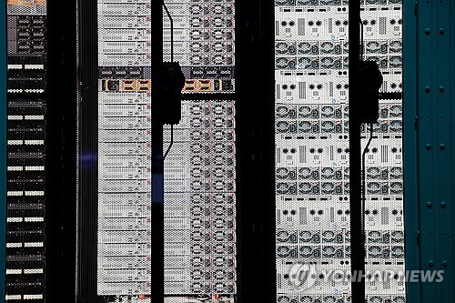 "구글ㆍMS 등 4대 빅테크 AI 투자 1조달러 넘어"
