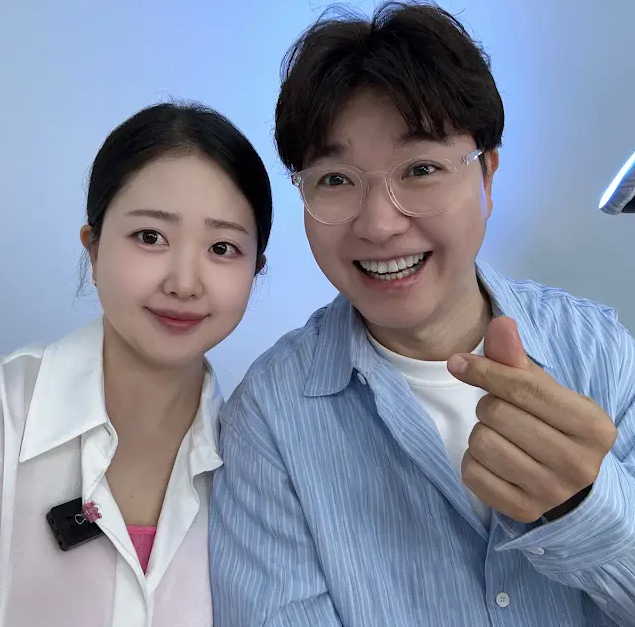 비행기 출발 1시간 지연시킨 박수홍… "항공 절차 무지했다" 싹싹 빌어