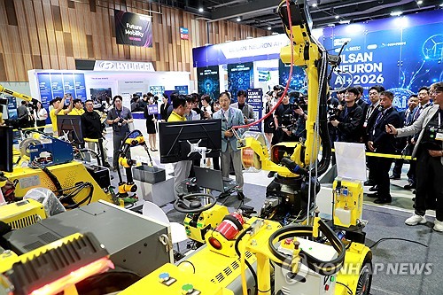 ’울산세계미래산업박람회’ 개막…AI 접목한 산업현장 소개