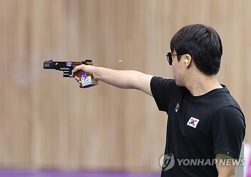 이건혁, 아시안게임 사격 25m 속사권총 금메달…단체전 포함 2관왕