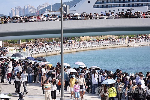 10월 05일 저녁 뉴스 브리핑: 공공장소 인파부터 정책·날씨·스포츠 현안까지 | 부캉이, 사회정책, 프로야구