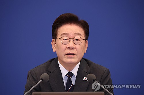 10월 11일 자정 브리핑: 현장 소통부터 국제 현안·지역 안전까지 | 국민 소통, 부캉이 방문객, 북러 협력