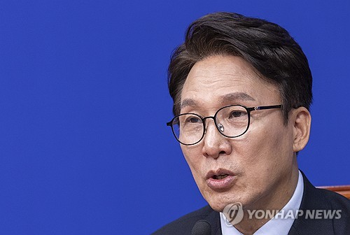 김민석 "김지용 비판은 집중해야