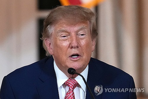 "트럼프, 중간선거 패배 기류 책임 참모진 탓 돌려 백악관 내홍" - 연합뉴스TV