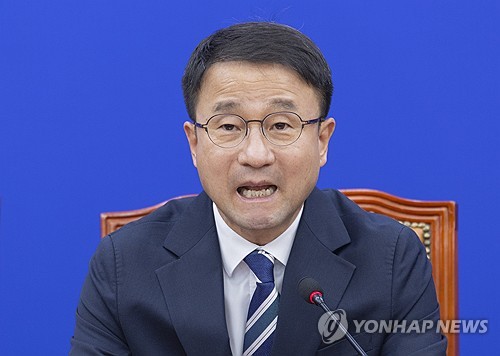 한병도, 오세훈에 ‘한강버스 게이트’ 의혹 해명 요구…국민의힘 막말 경쟁 비판