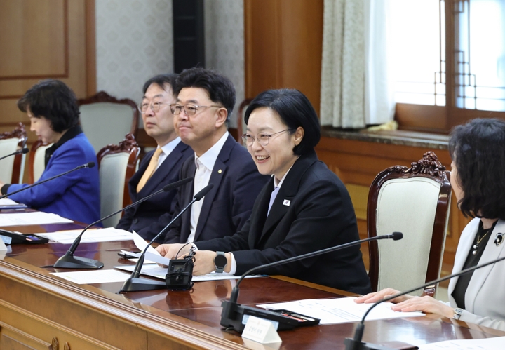 한 총리, 정부 업무 평가 기준은 ‘국민 체감’이라고 강조