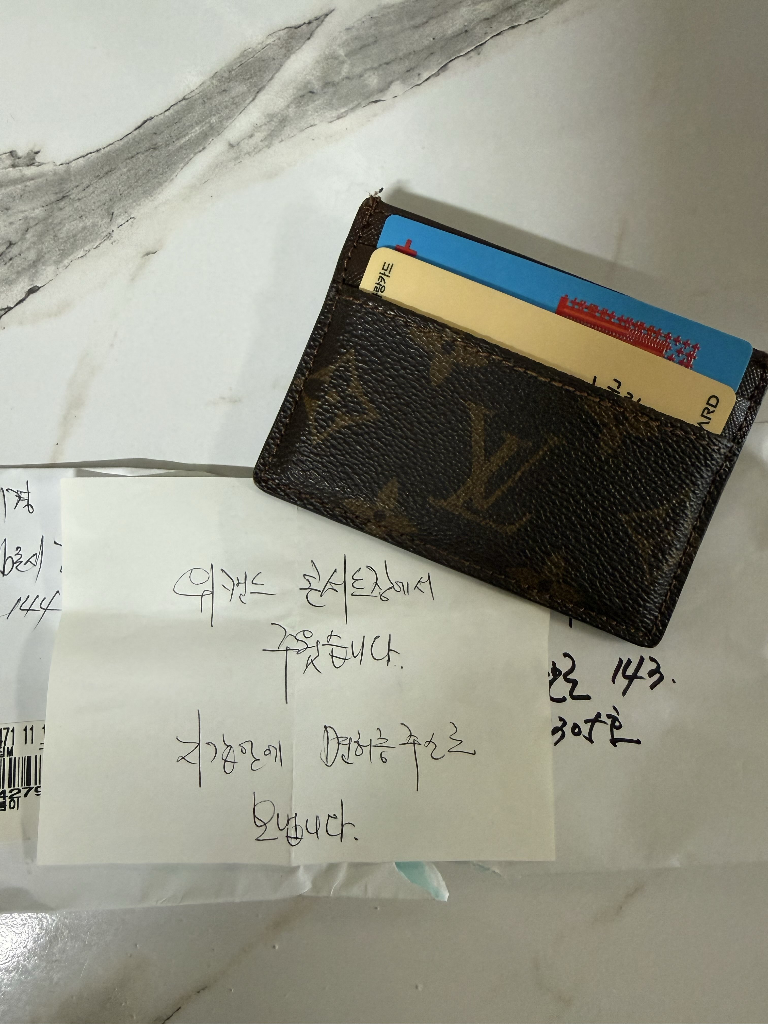10월 26일 오전 뉴스 브리핑: 유럽 시위 확산부터 삼성 신제품·ESS 수주까지 | 프랑스 시위, 갤럭시 버즈 온, 삼성SDI ESS
