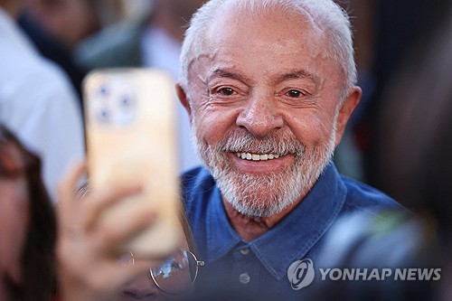 대선 역전극 룰라 뒤엔 ’왓츠앱’…채널 개설해 1천만 팔로워 확보 - 연합뉴스TV