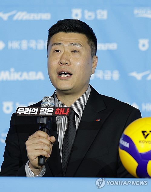 도로공사 김영래 대행, 정식 감독 승격…"V리그 반드시 우승"