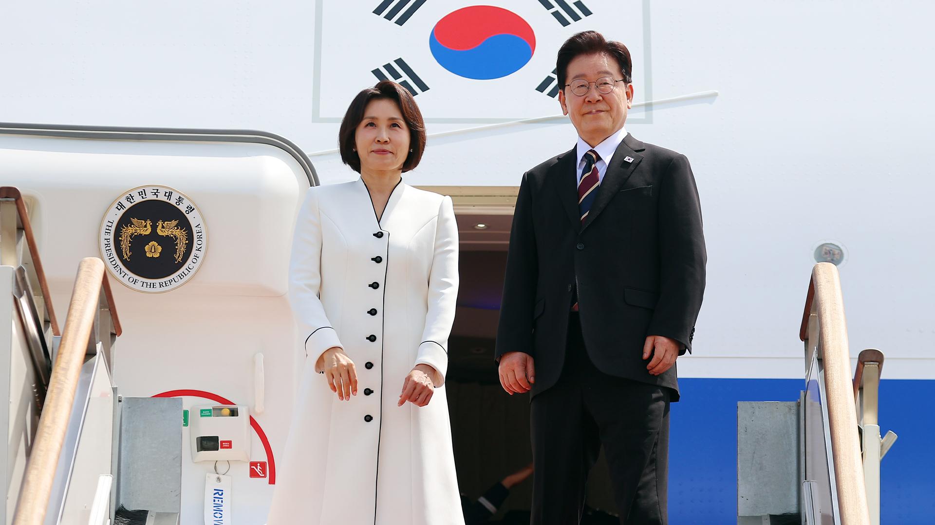 이 대통령, 첫 순방지 인도 향발…경제안보 지평 넓힌다